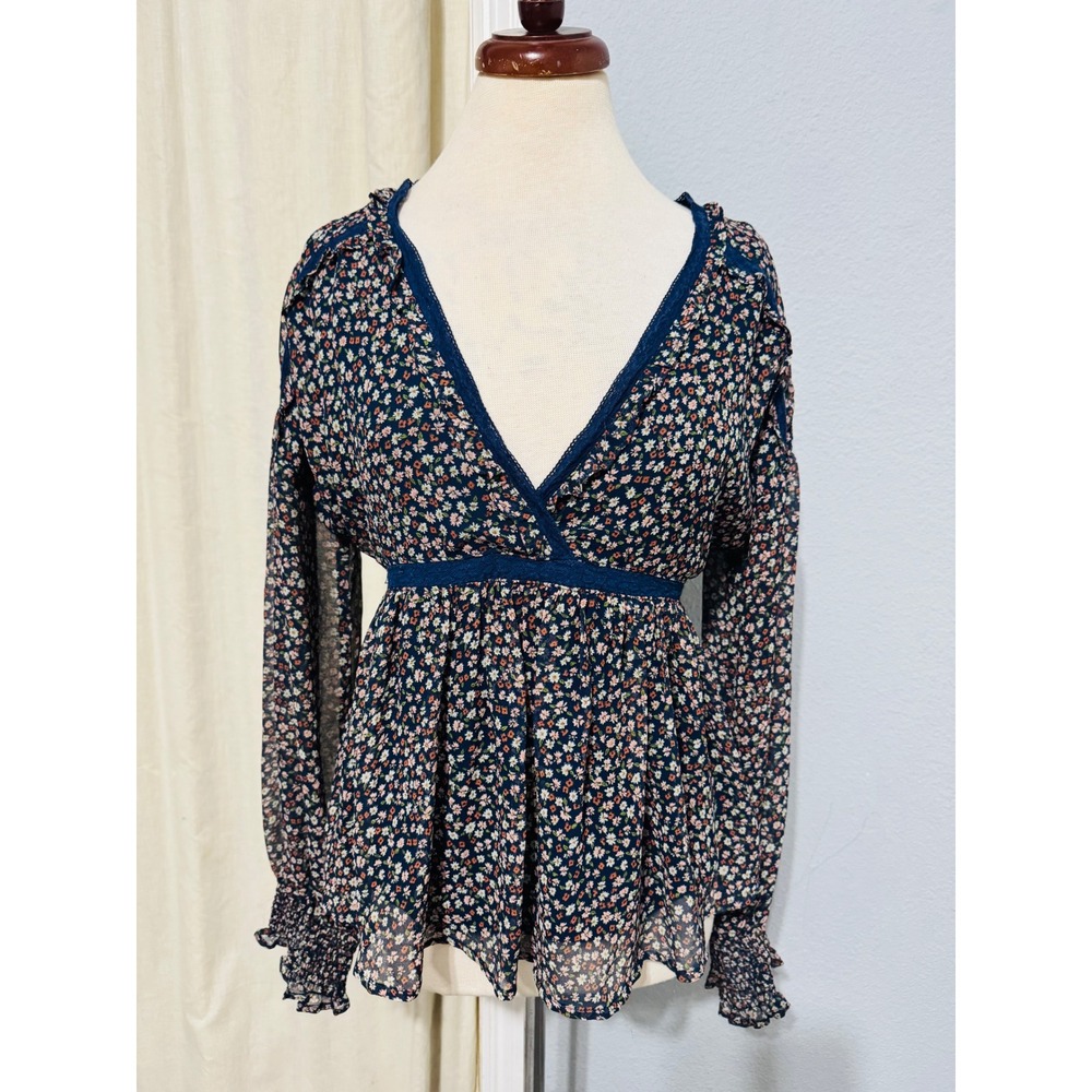 Cottagecore Fairy Blouse M Navy Blue Ditsy Floral Surplice V-Neck Peplum Boho